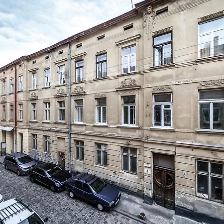 Queens Lviv